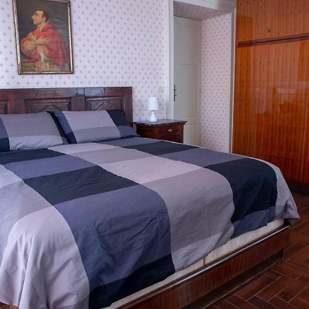 Apartamento Bed & Roses Meni La Morra Exterior foto